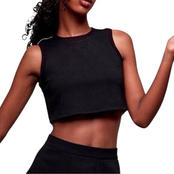 Black Fitted Sleeveless Crop Tank small - Picture 1 of 9
